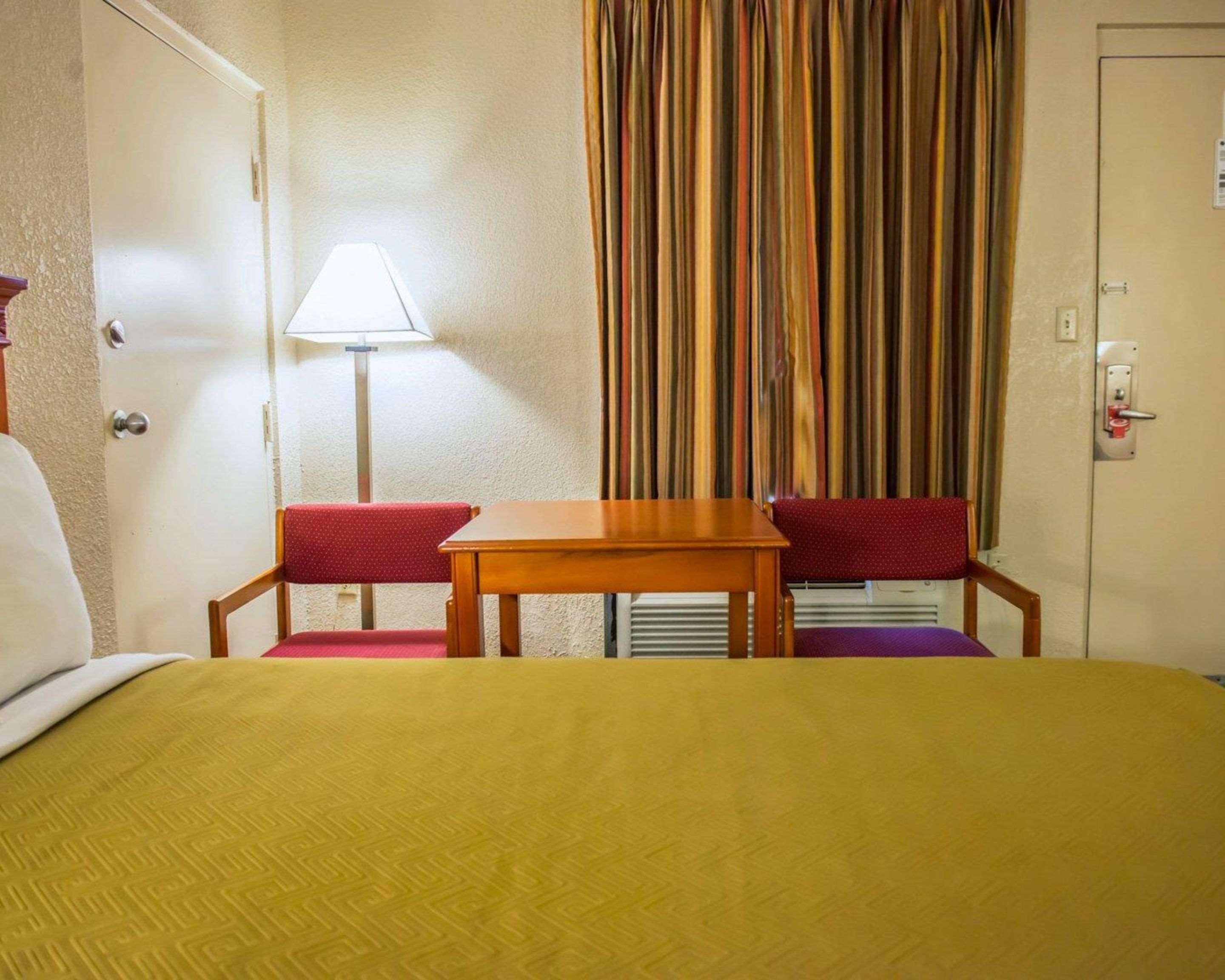 Econo Lodge Панама-Сити Экстерьер фото